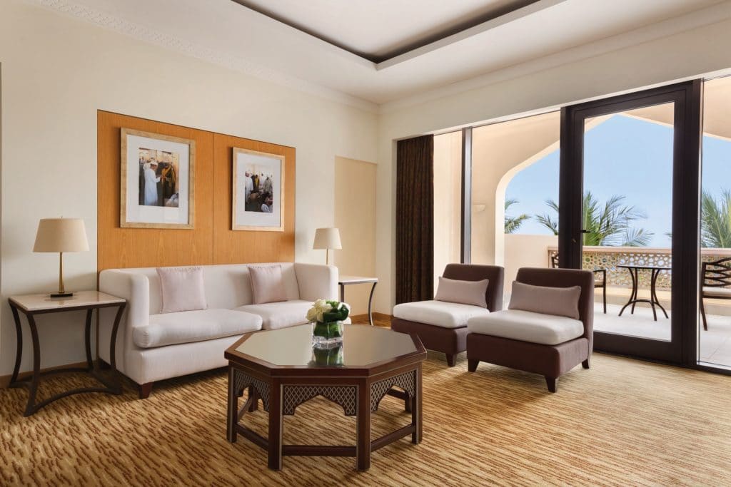 Al Bandar One Bedroom Suite - Wohnzimmer