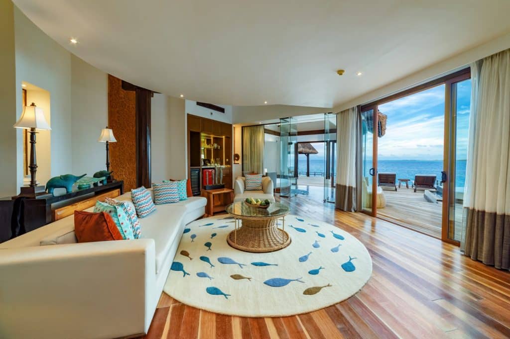 Private-Ocean-RESERVE-Living-Room
