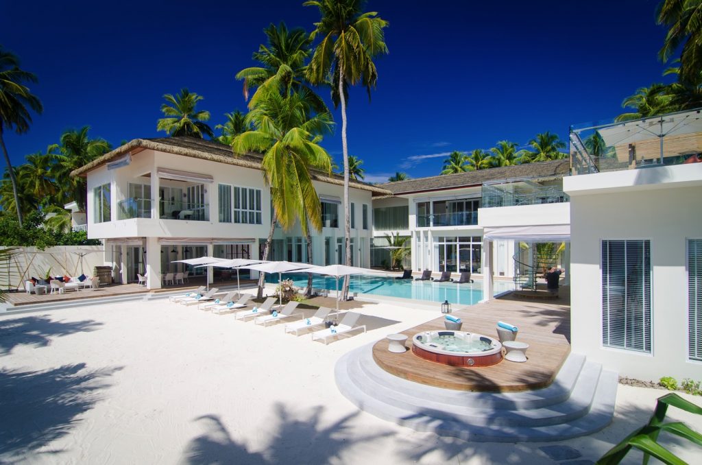 The-Amilla-Estate-6-Bedroom-Exterior-3