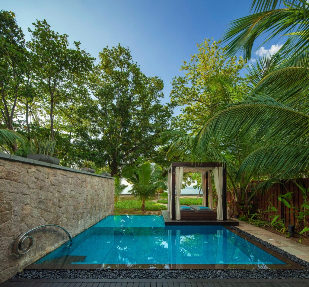 private-pool-at-the-beach-pool-villa