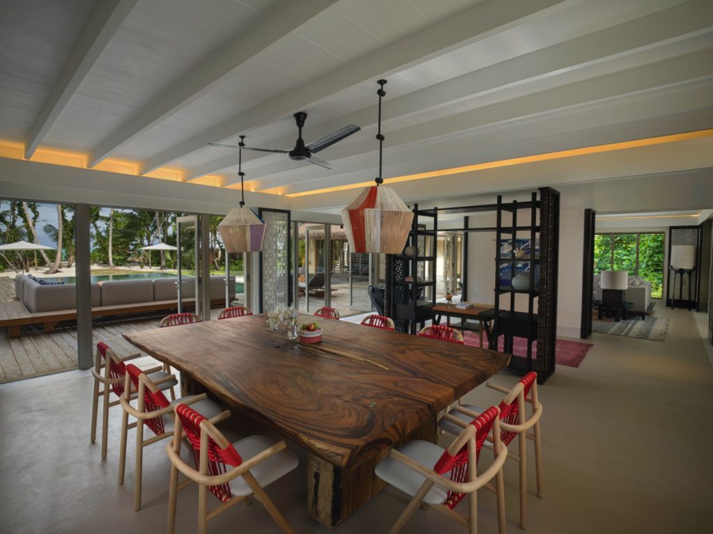 Three Bedroom Royal Beachfront Residence Essbereich